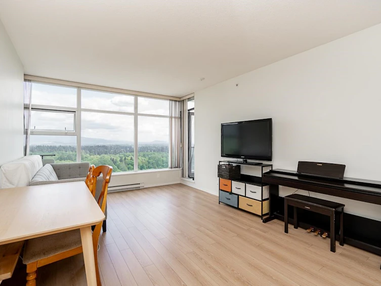 2801-3102 Windsor Gate, Coquitlam, BC, V3B 0J3 - 16