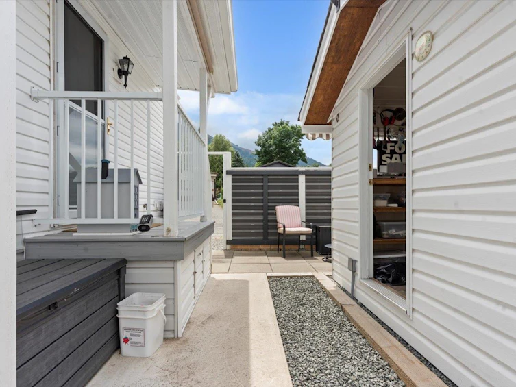 172-1436 Frost Road, Columbia Valley, BC, V2R 4X8 - 8
