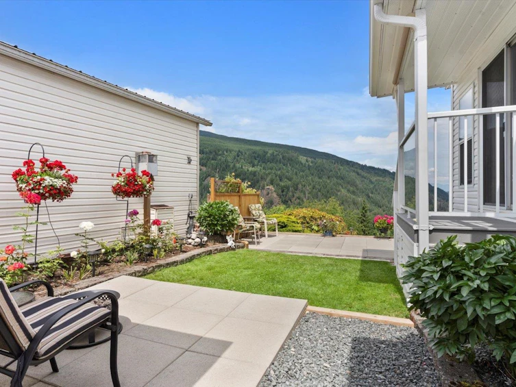 172-1436 Frost Road, Columbia Valley, BC, V2R 4X8 - 10