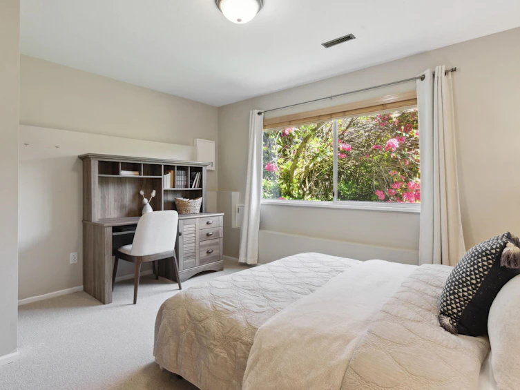 1651 Coldwell Road, North Vancouver, BC, V7G 2N8 - 33