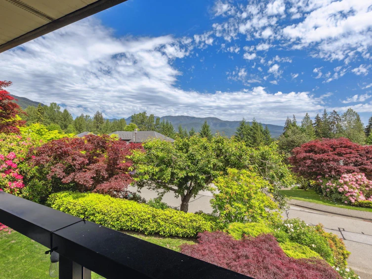 1651 Coldwell Road, North Vancouver, BC, V7G 2N8 - 16