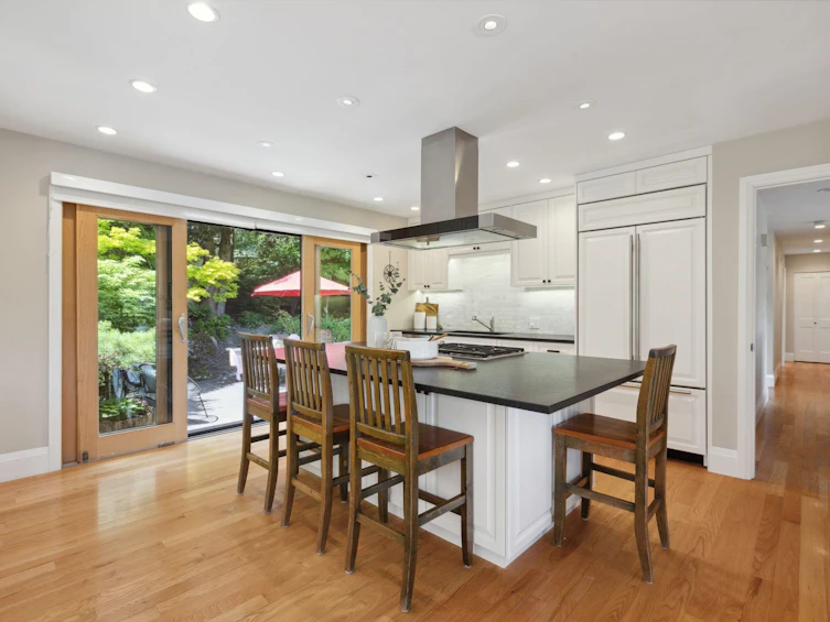 1651 Coldwell Road, North Vancouver, BC, V7G 2N8 - 9