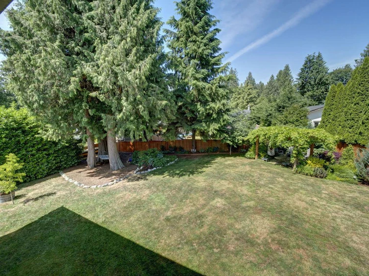 6462 Samron Road, Sechelt, BC, V7Z 0M8 - 32