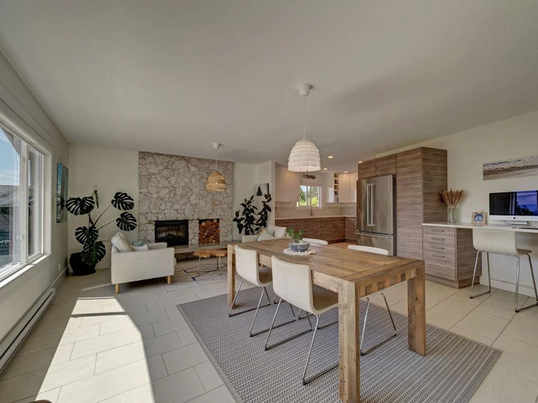 6462 Samron Road, Sechelt, BC, V7Z 0M8 - 11