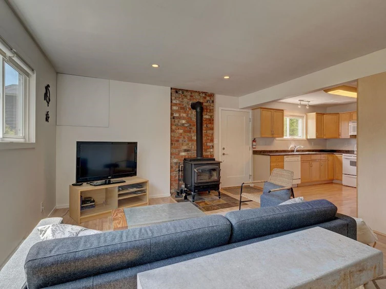 6462 Samron Road, Sechelt, BC, V7Z 0M8 - 35