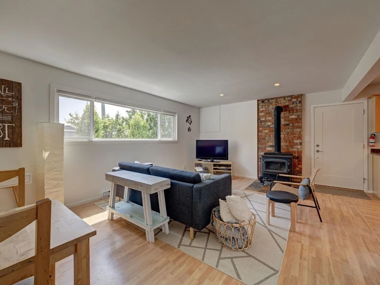 6462 Samron Road, Sechelt, BC, V7Z 0M8 - 34