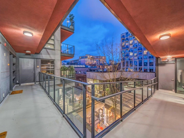 305-12 Water Street, Vancouver, BC, V6B 1A5 - 17