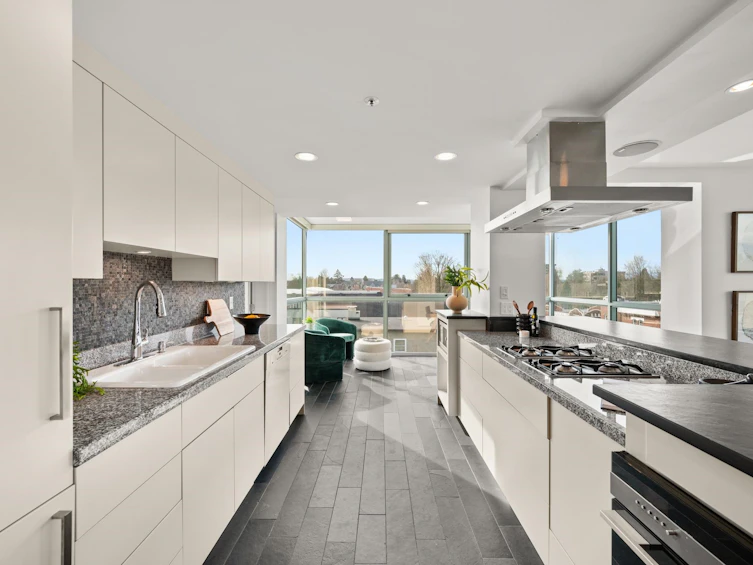 501-1550 W 15th Avenue, Vancouver, BC, V6J 2K6 - 9