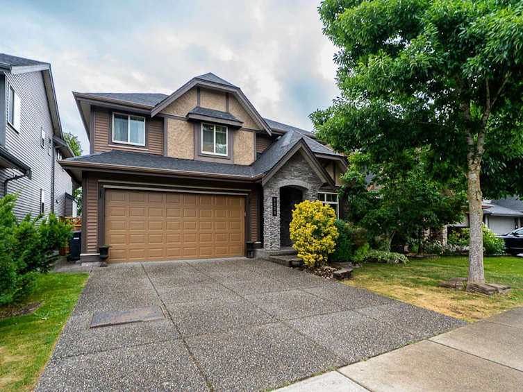 7773 211th Street, Langley, BC, V2Y 0H8