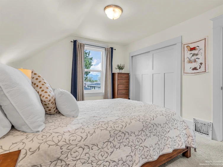 159 E 27th Avenue, Vancouver, BC, V5V 2K5 - 15