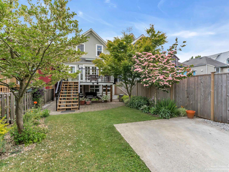 159 E 27th Avenue, Vancouver, BC, V5V 2K5 - 28