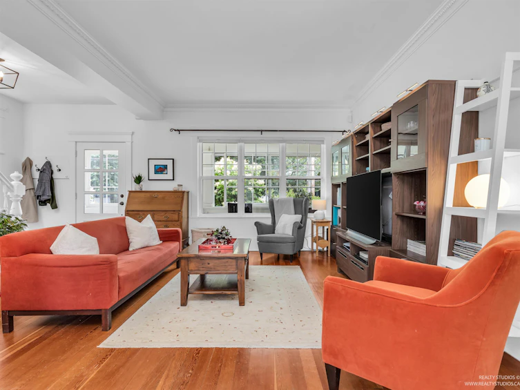 159 E 27th Avenue, Vancouver, BC, V5V 2K5 - 4