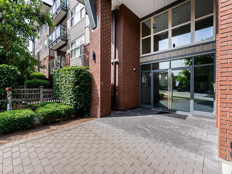 401-19201 66a Avenue, Surrey, BC, V4N 6N7 - 4