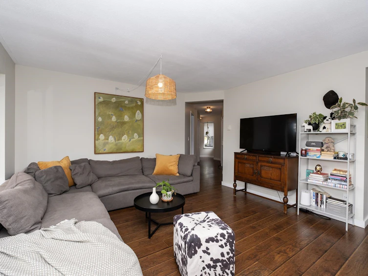 1-756 Gibsons Way, Gibsons, BC, V0N 1V9 - 2