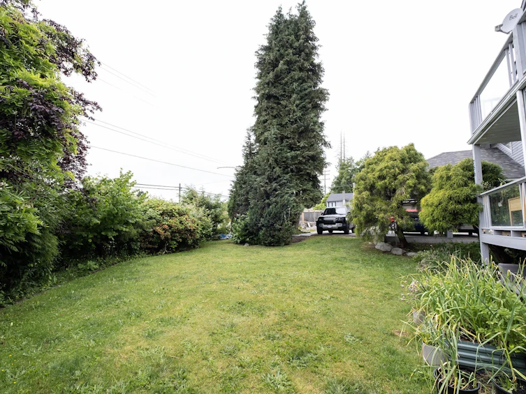 1-756 Gibsons Way, Gibsons, BC, V0N 1V9 - 27