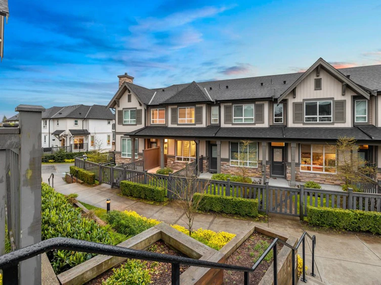 109-30930 Westridge Place, Abbotsford, BC, V2T 0H6 - 4