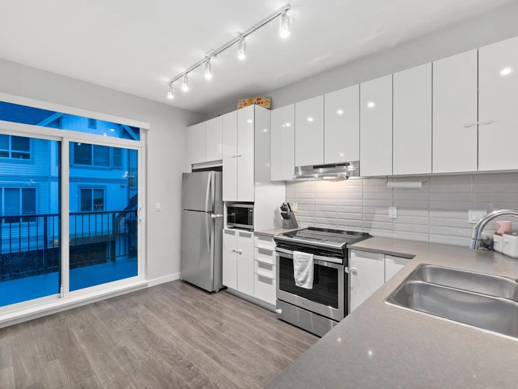 109-30930 Westridge Place, Abbotsford, BC, V2T 0H6 - 3