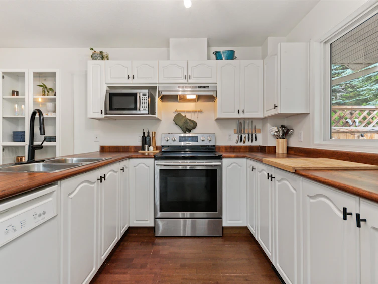 1504-5260 Goldspring Place, Chilliwack, BC, V2R 5S5 - 4