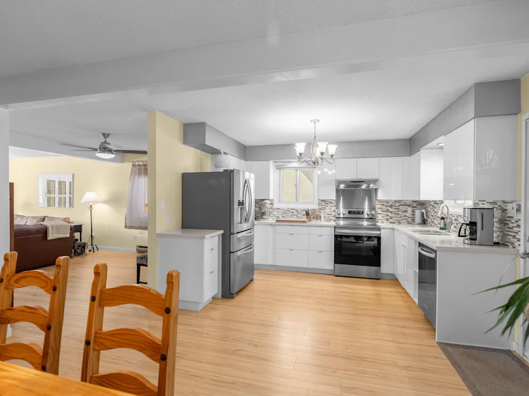 8860 Dorval Road, Richmond, BC, V7C 4P6 - 9