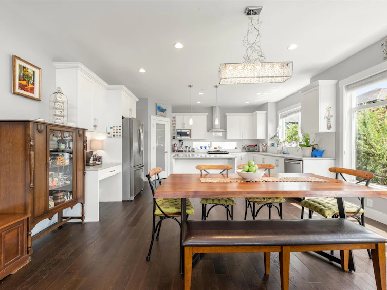 4652 Blue Heron Way, Delta, BC, V4M 0A8