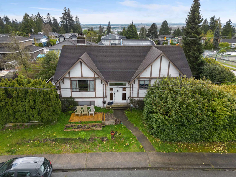 4922 Irmin Street, Burnaby BC V5J 1Y5