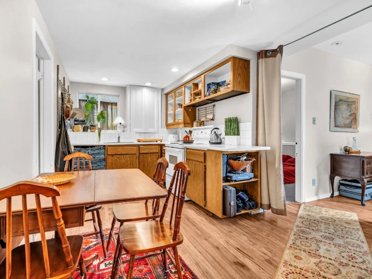 3580 W 17th Avenue, Vancouver, BC, V6S 1A1 - 5