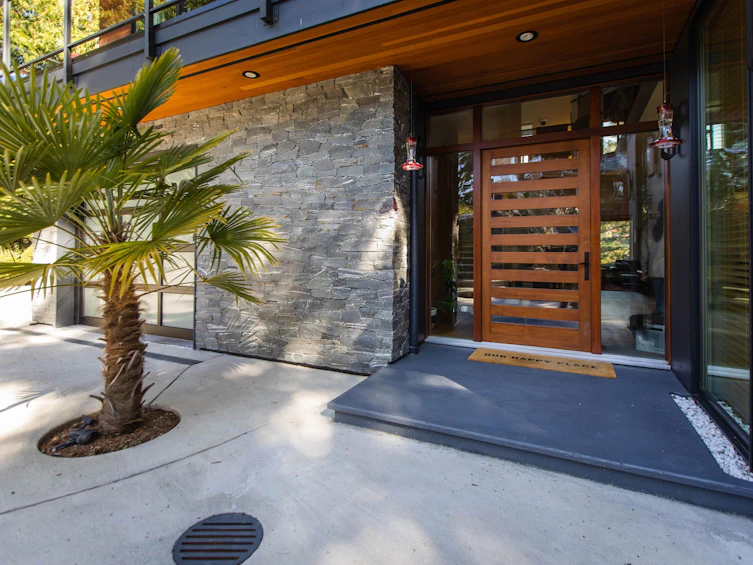 5433 Sans Souci Road, Halfmoon Bay, BC, V7Z 1B6 - 6