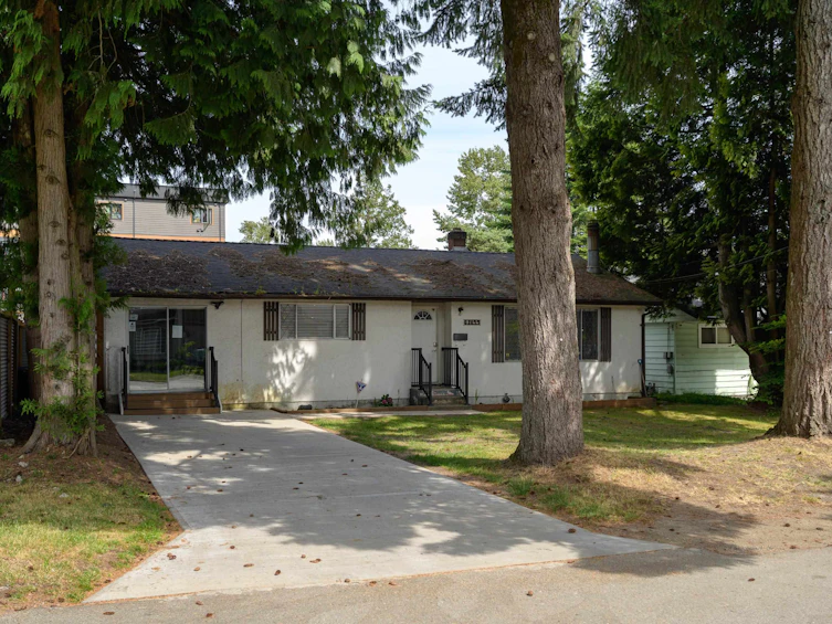 9144 135a Street, Surrey, BC, V3V 5V5 - 8
