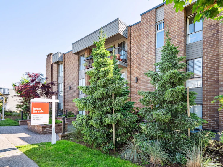208-3264 Oak Street, Vancouver, BC, V6H 2L3 - 2
