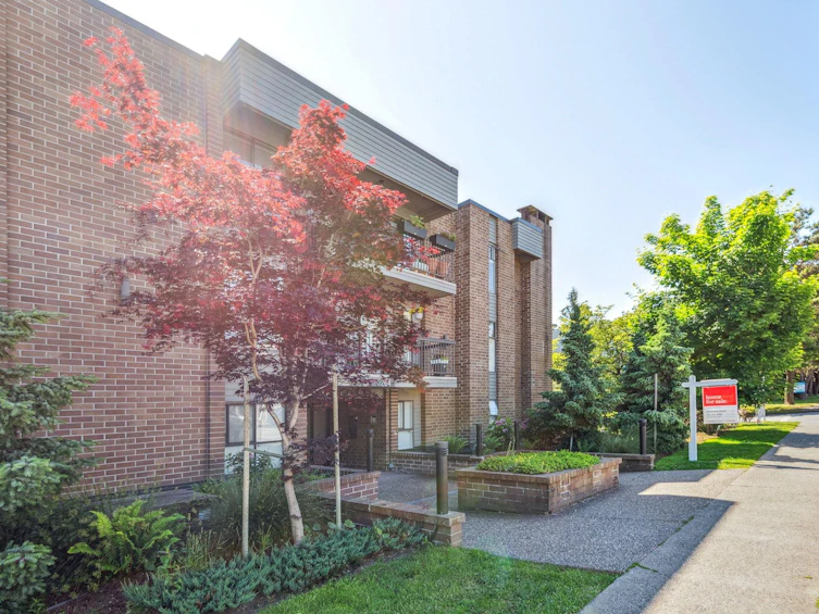 208-3264 Oak Street, Vancouver, BC, V6H 2L3 - 3