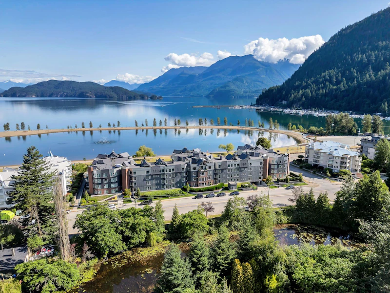 305 - 378 Esplanade Avenue, Harrison Hot Springs BC V0M 1A3