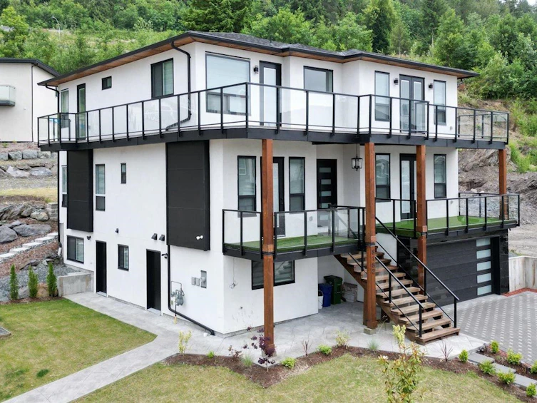 8182 Bounty Place, Chilliwack, BC, V4Z 0E4 - 2