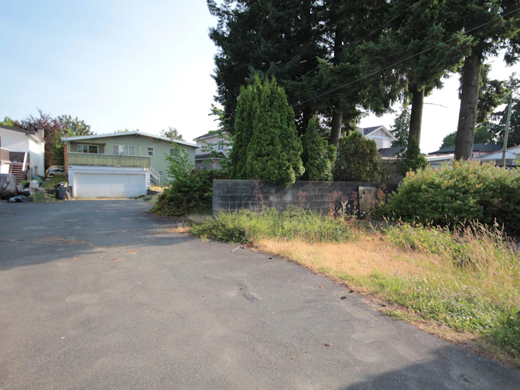 2235 E 49th Avenue, Vancouver, BC, V5P 1T9 - 2