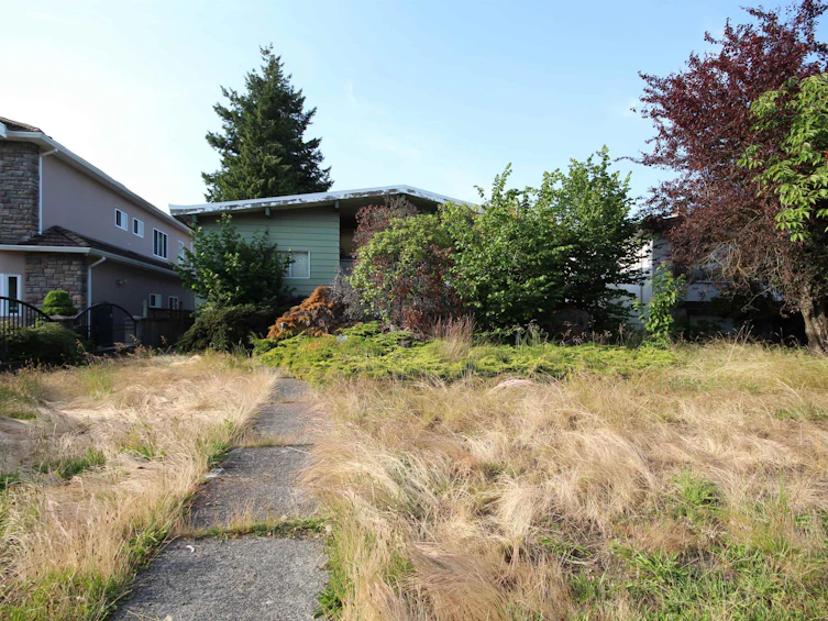 2235 E 49th Avenue, Vancouver, BC, V5P 1T9 - 6