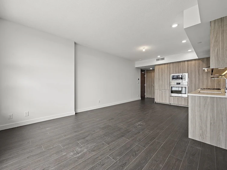 1204-13778 100 Avenue, Surrey, BC, V3T 0V3 - 12