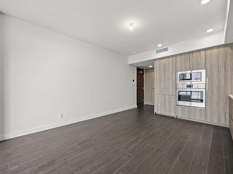 1204-13778 100 Avenue, Surrey, BC, V3T 0V3 - 13