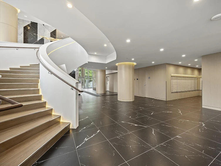 1204-13778 100 Avenue, Surrey, BC, V3T 0V3 - 2