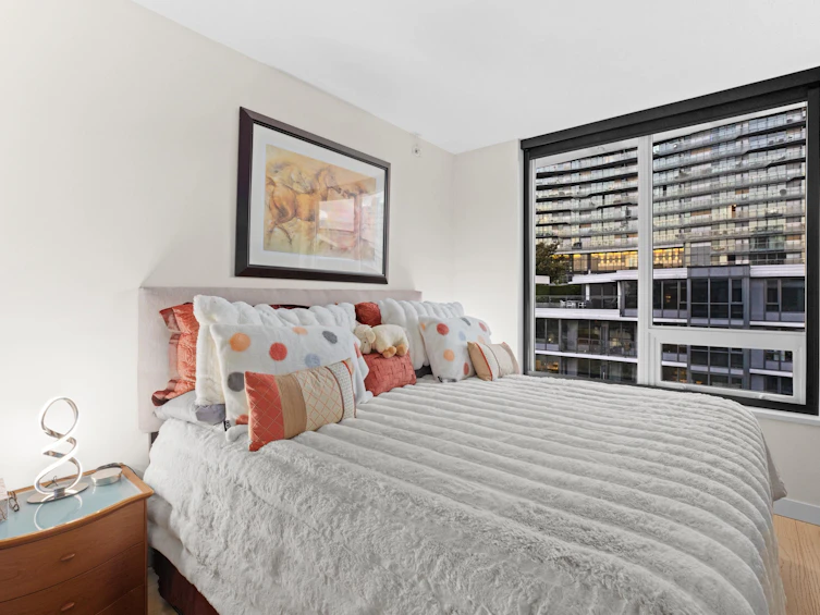2056-38 Smithe Street, Vancouver, BC, V6B 0P3 - 26