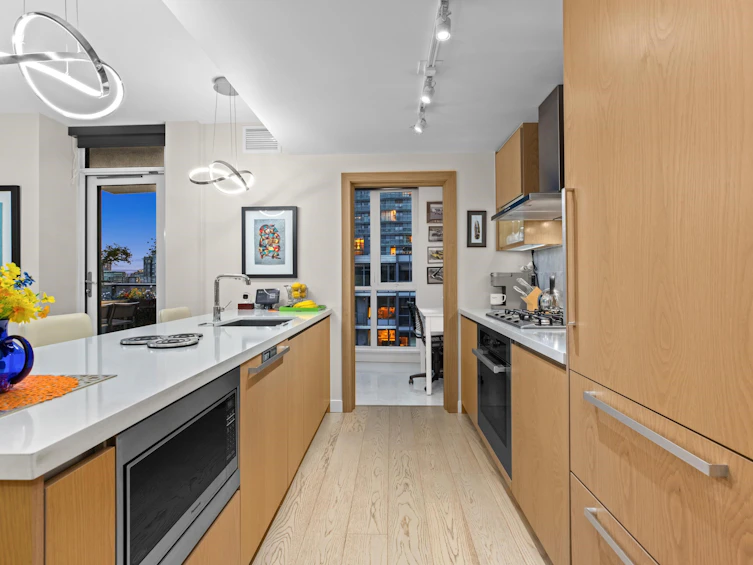 2056-38 Smithe Street, Vancouver, BC, V6B 0P3 - 8