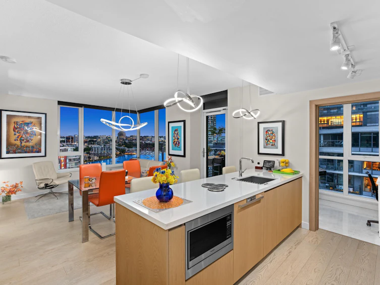 2056-38 Smithe Street, Vancouver, BC, V6B 0P3 - 7