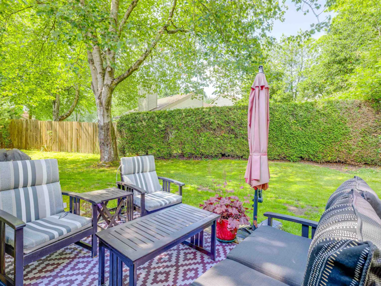 6182 W Greenside Drive, Surrey, BC, V3S 5M8 - 5