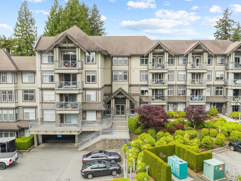 103 - 33318 E Bourquin Crescent, Abbotsford BC V2S 0A6