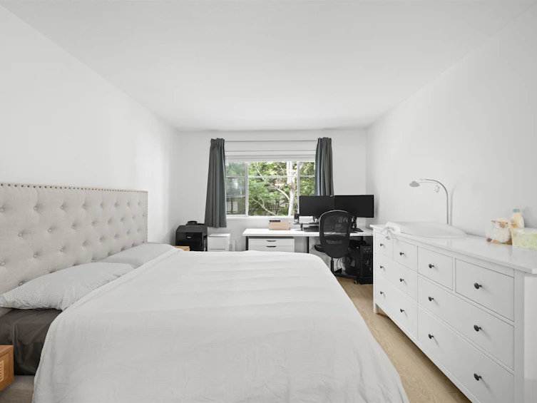215-8180 Jones Road, Richmond, BC, V6Y 3Z6 - 5