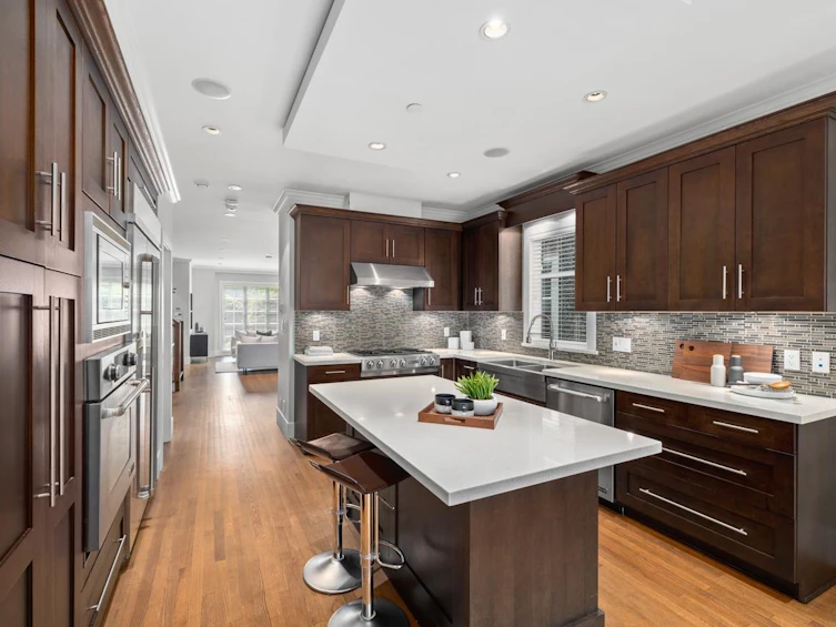3749 W 39th Avenue, Vancouver, BC, V6N 3A6 - 10