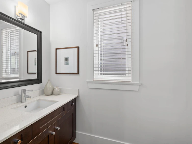3749 W 39th Avenue, Vancouver, BC, V6N 3A6 - 16