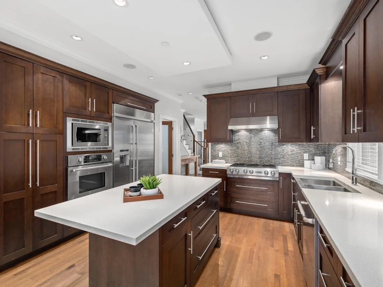 3749 W 39th Avenue, Vancouver, BC, V6N 3A6 - 11