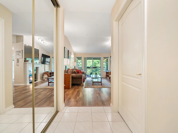 307-5776 200 Street, Langley, BC, V3A 1M8 - 7