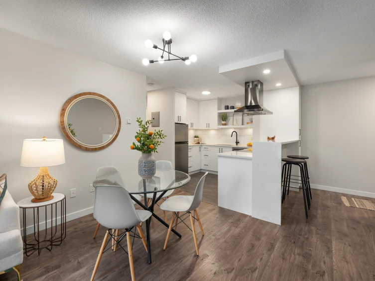 403-360 E 2nd Street, North Vancouver, BC, V7L 4N6 - 4