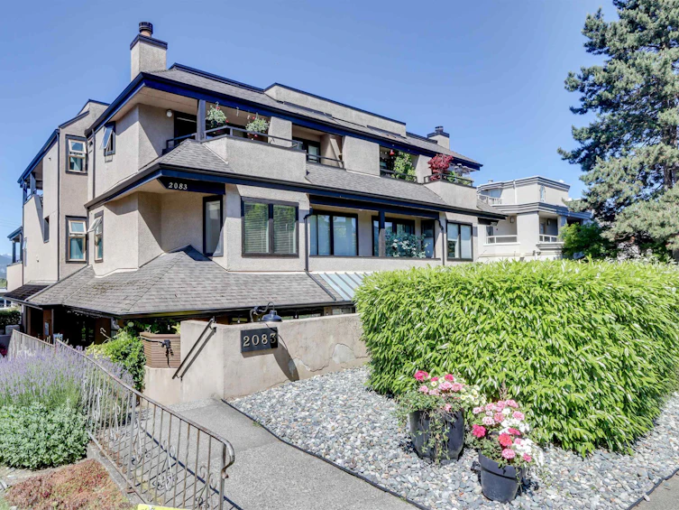 11-2083 W 3rd Avenue, Vancouver, BC, V6J 1L4 - 2