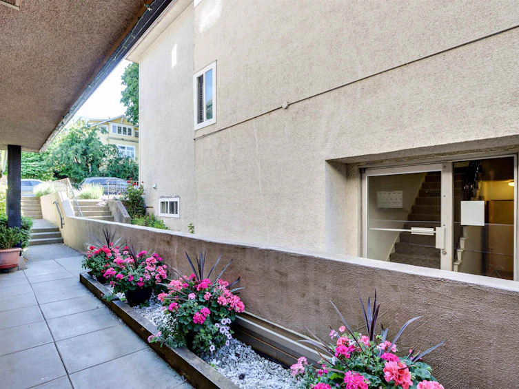 11-2083 W 3rd Avenue, Vancouver, BC, V6J 1L4 - 3